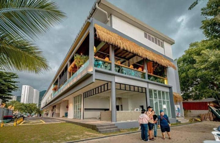 Sri Sayang Pearl View Apartamento Batu Ferringhi Exterior foto