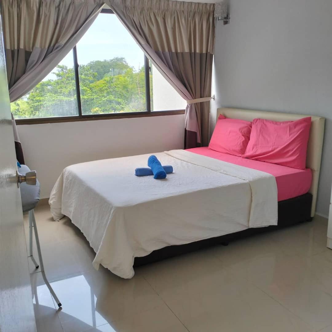 Sri Sayang Pearl View Apartamento Batu Ferringhi Quarto foto