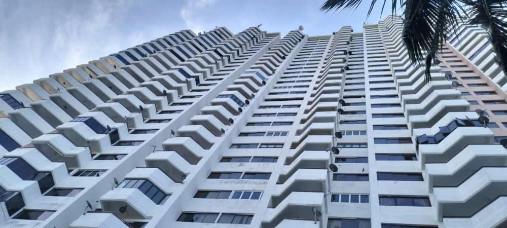 Sri Sayang Pearl View Apartamento Batu Ferringhi Quarto foto
